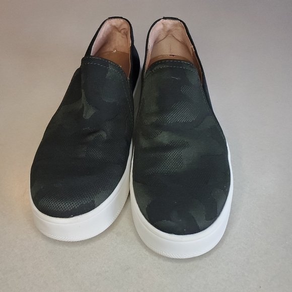 Steve Madden Camo platform - Picture 2 of 13